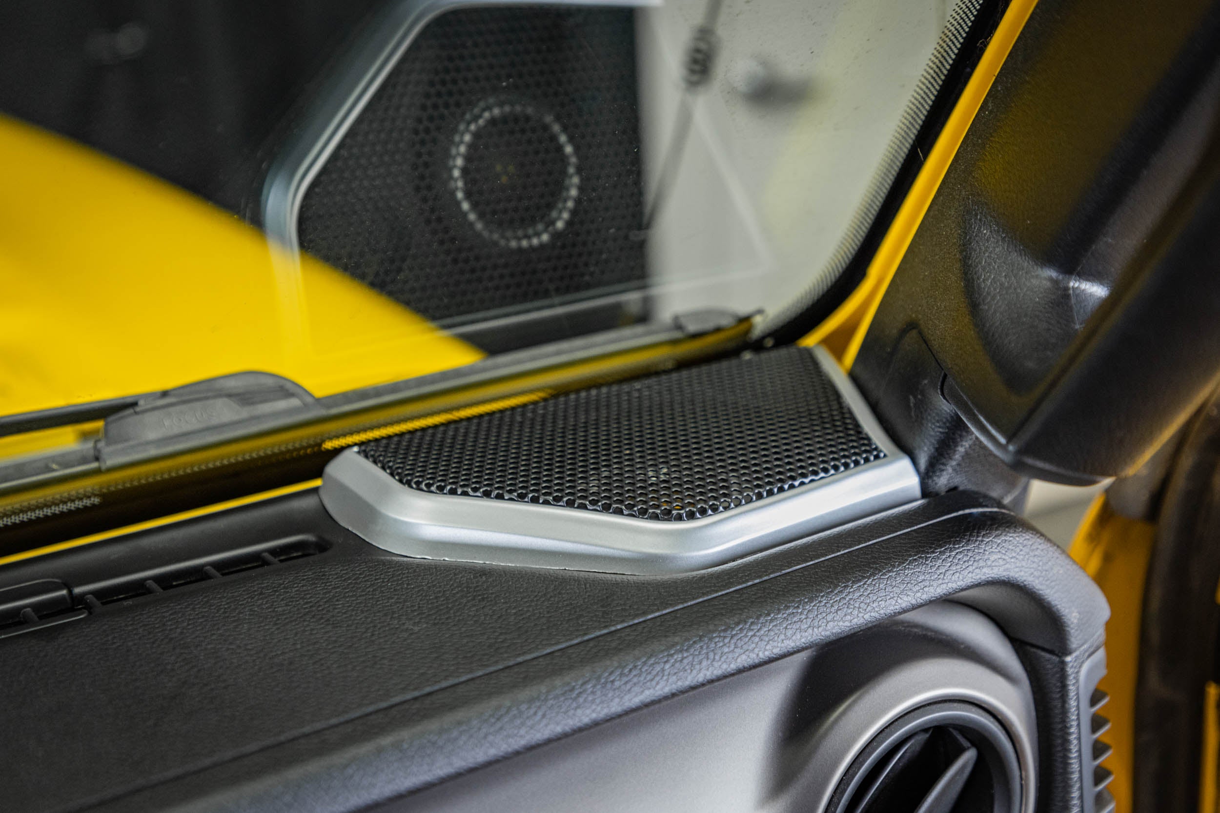 Metra JP-1017 Dashboard Speaker Grilles for Jeep Wrangler JL & Gladiator JT 2018-2026